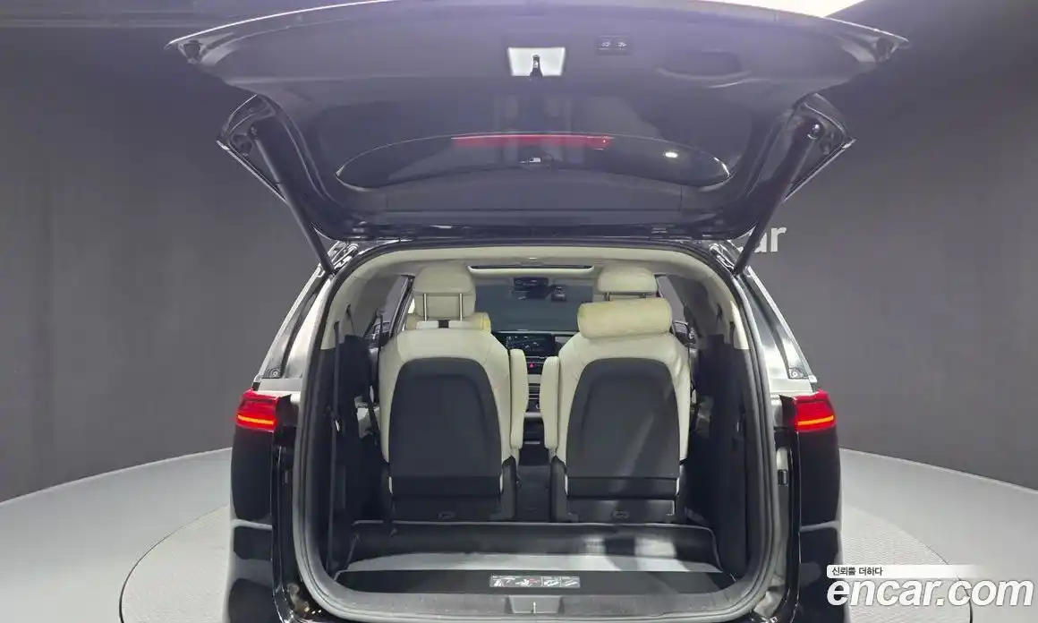 Kia Canival 2021 3.5 Автомат в Москве № 1173297, фото 20