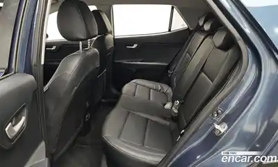 Kia Stonic 2018 1.4 Автомат в Москве № 1173304, миниатюра 11