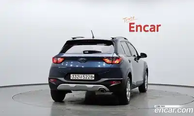 Kia Stonic 2018 1.4 Автомат в Москве № 1173304, миниатюра 3
