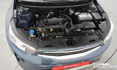 Kia Stonic 2018 1.4 Автомат в Москве № 1173304, миниатюра 5