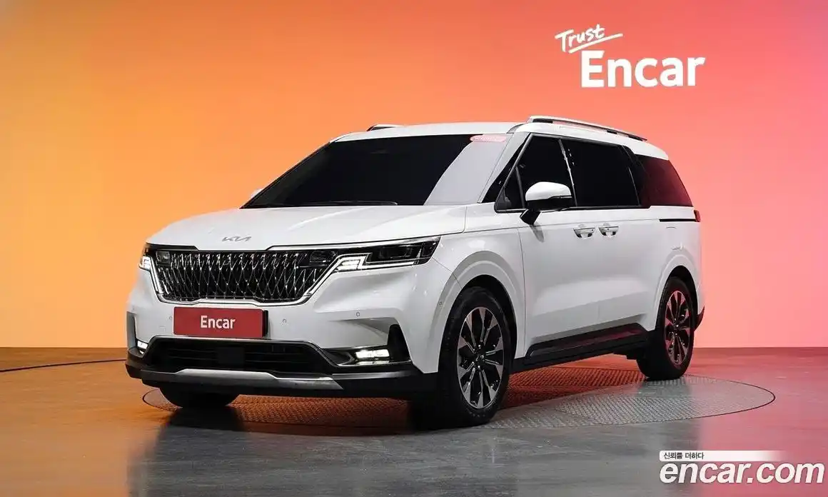 Kia Canival 2023 3.5 Автомат в Москве № 1173310, фото 20