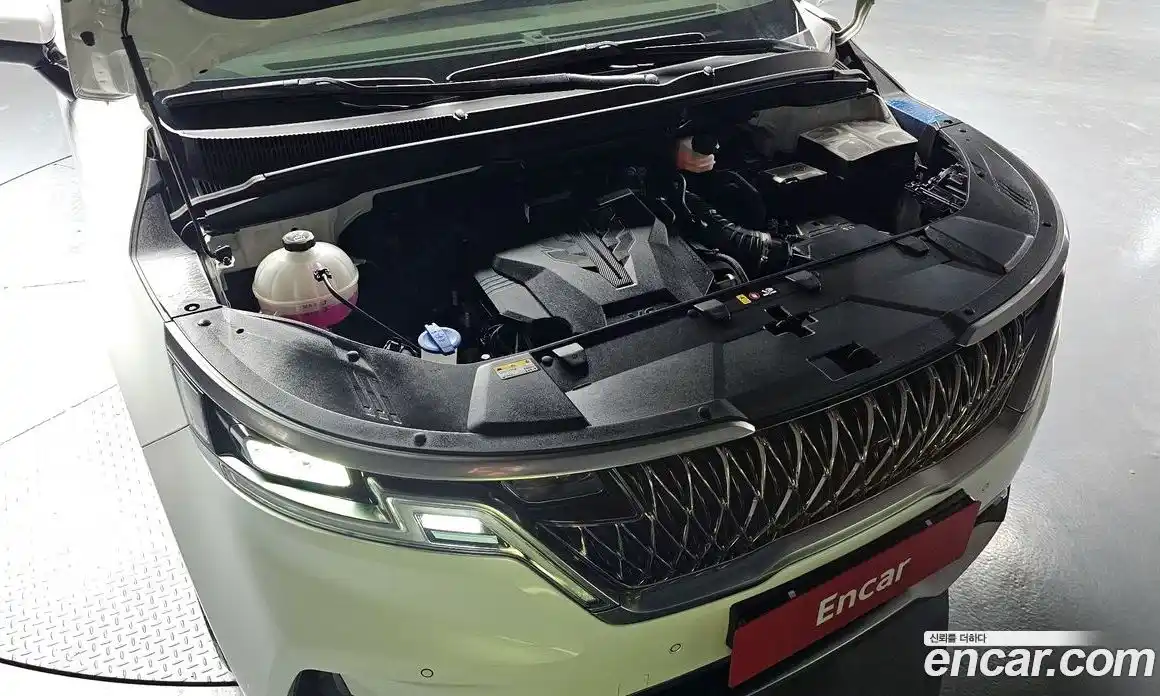 Kia Canival 2023 3.5 Автомат в Москве № 1173310, фото 5