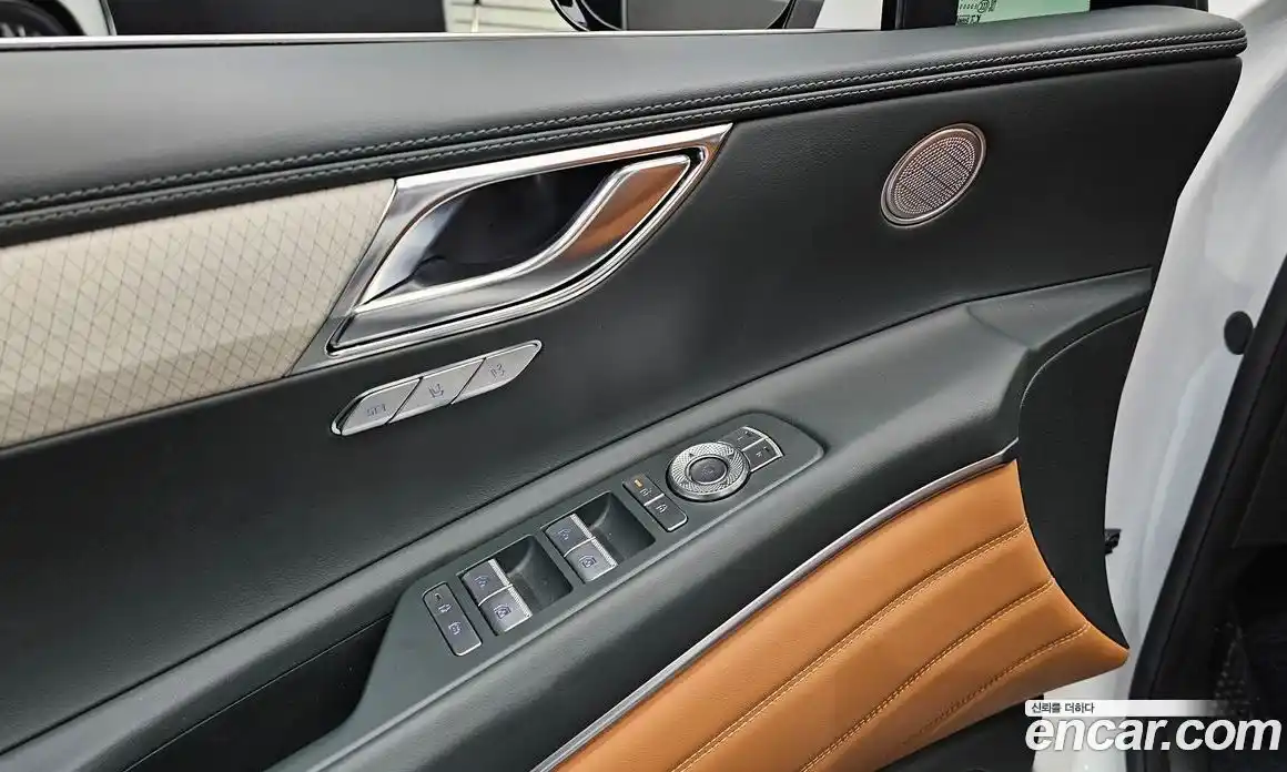 Genesis GV80 2024 2.5 Автомат в Москве № 1173352, фото 16