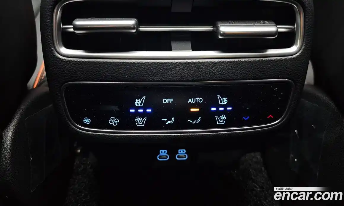 Genesis GV70 2024 2.5 Автомат в Москве № 1173363, фото 18