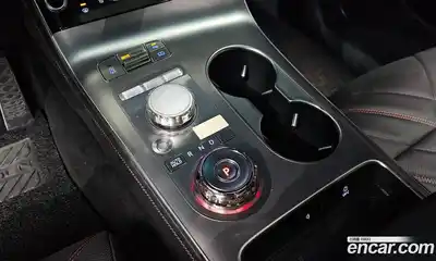 Genesis GV70 2024 2.5 Автомат в Москве № 1173363, миниатюра 9