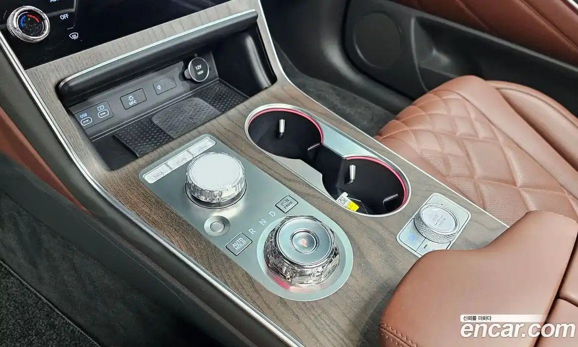 Genesis GV80 2024 2.5 Автомат в Москве № 1173367, фото 9