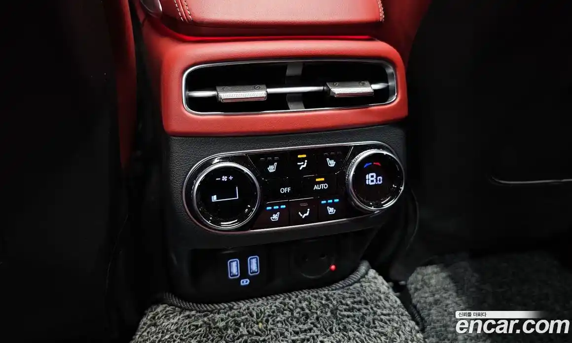 Genesis GV70 2024 2.5 Автомат в Москве № 1173373, фото 18