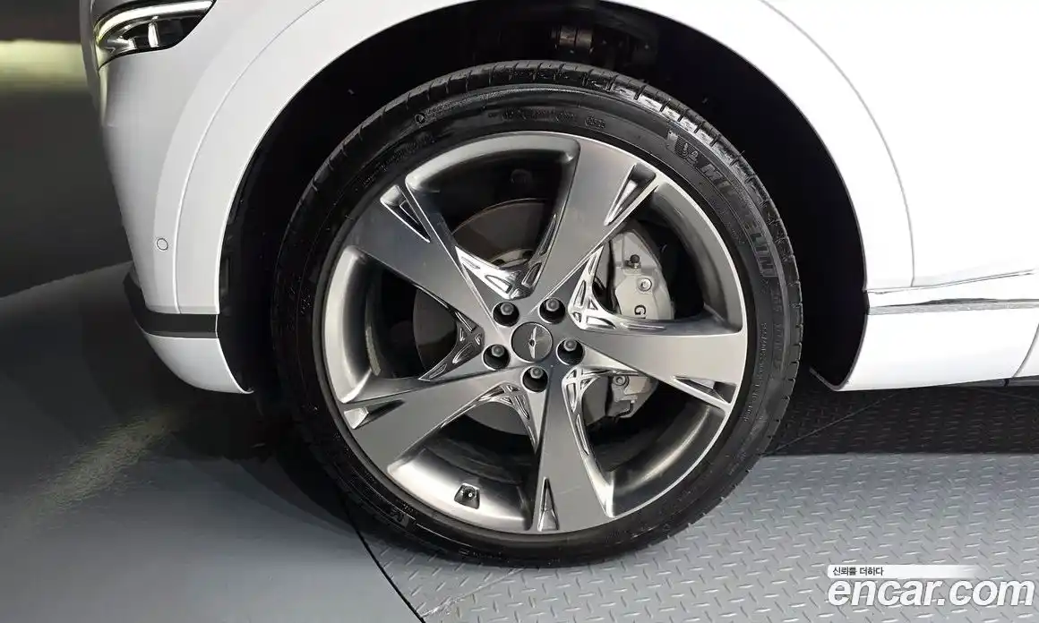 Genesis GV80 2023 3.0 гидро в Москве № 1173384, фото 5