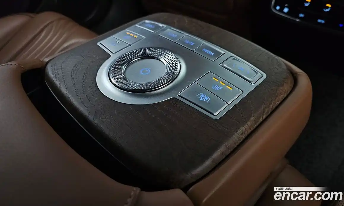 Genesis G80 2020 2.5 Автомат в Москве № 1173385, фото 18