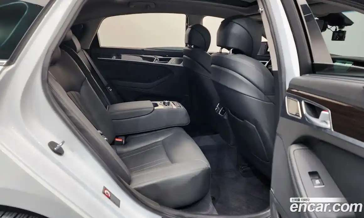 Genesis G80 2018 3.3 Автомат в Москве № 1173404, фото 12