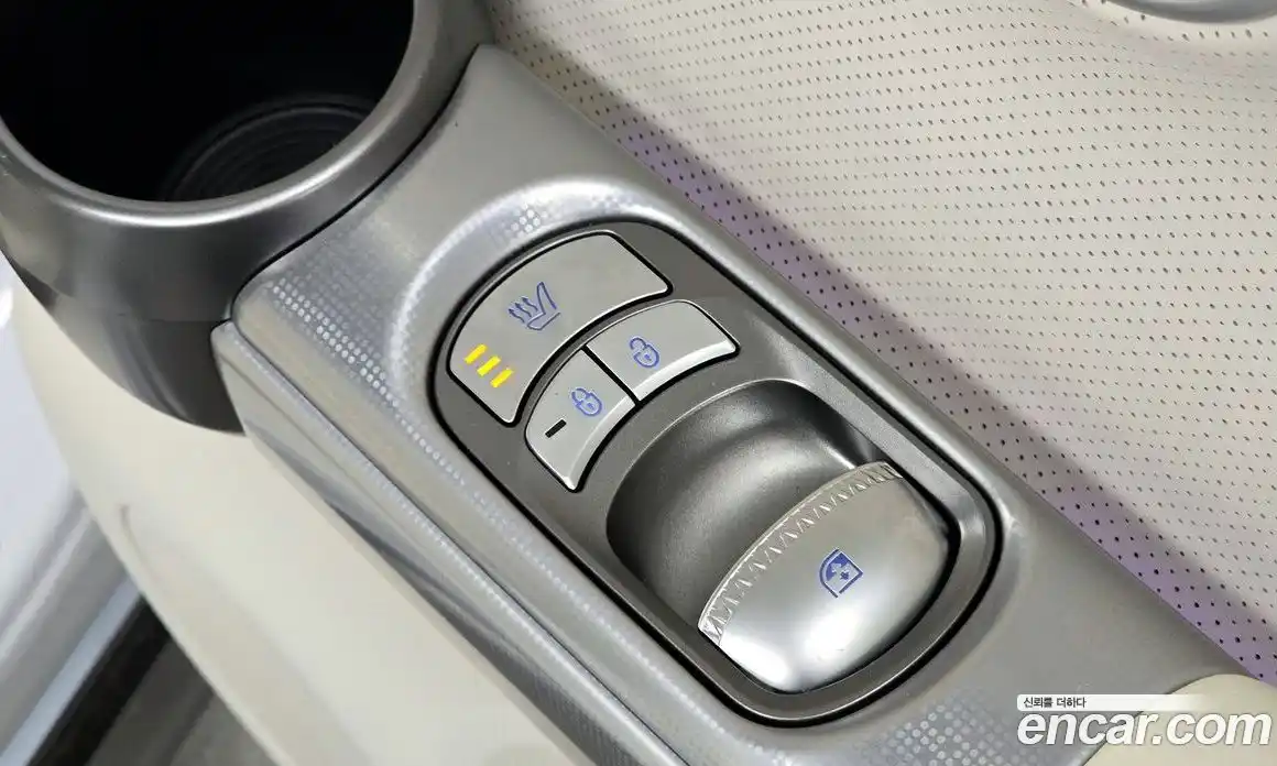 Genesis GV60 2023 0.1 Автомат в Москве № 1173412, фото 18