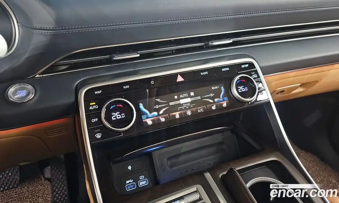 Genesis GV80 2022 3.0 Автомат в Москве № 1173498, фото 17