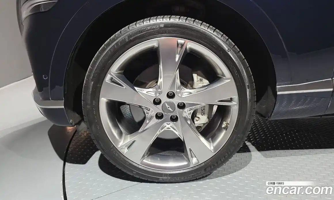 Genesis GV80 2023 2.5 Автомат в Москве № 1173542, фото 5