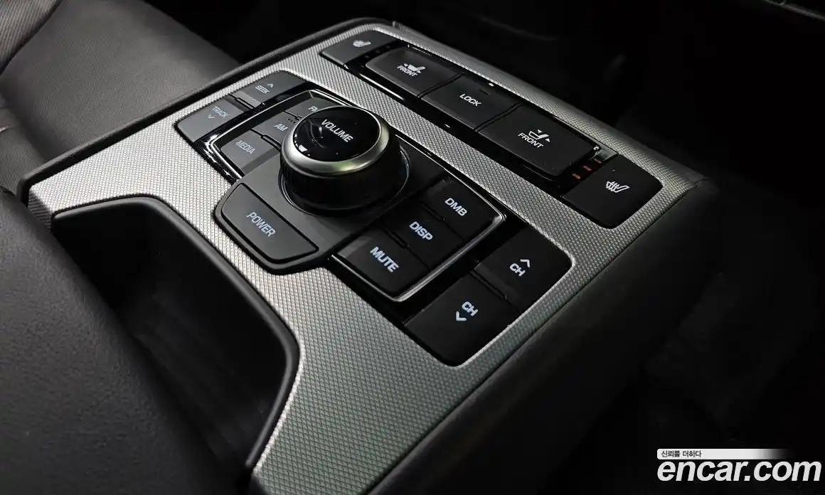 Genesis G80 2016 3.3 Автомат в Москве № 1173577, фото 18