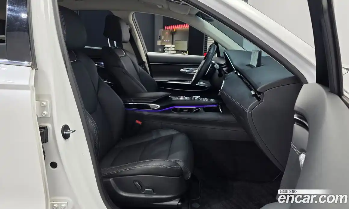 Genesis GV70 2022 2.5 Автомат в Москве № 1173600, фото 11