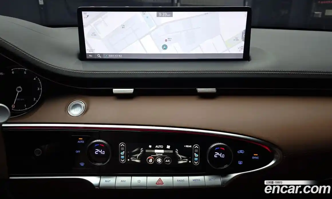 Genesis GV70 2021 2.2 Автомат в Москве № 1173602, фото 14