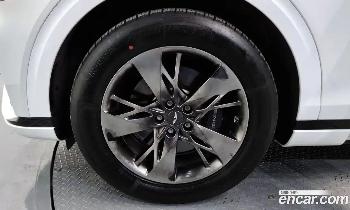 Genesis GV70 2021 2.5 Автомат в Москве № 1173653, фото 5