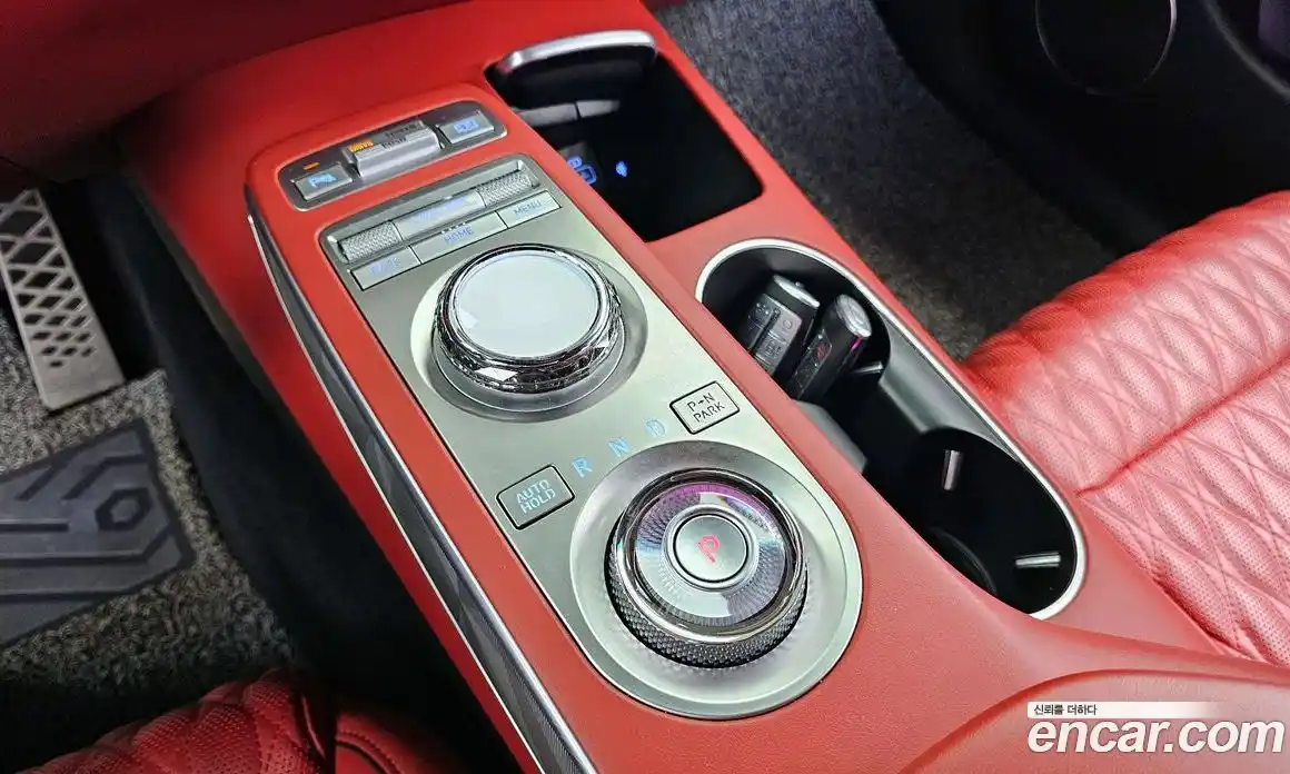 Genesis GV70 2023 2.5 Автомат в Москве № 1173664, фото 9