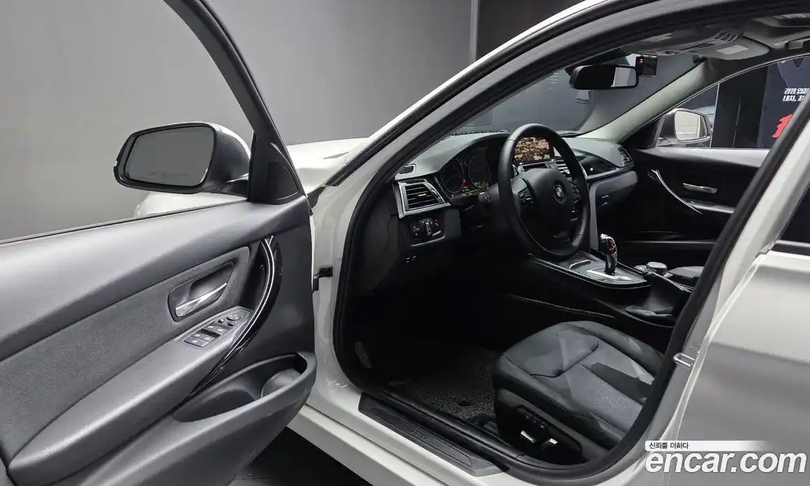 BMW 3-Series 2018 2.0 гидро в Москве № 1190084, фото 10