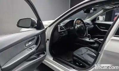 BMW 3-Series 2018 2.0 гидро в Москве № 1190084, миниатюра 10