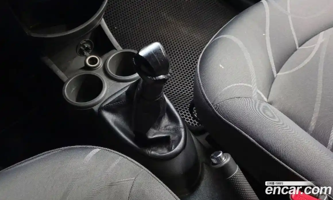 Chevrolet Spark 2012 1.0 Механическая в Москве № 1190181, фото 9