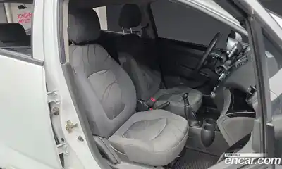 Chevrolet Spark 2012 1.0 Механическая в Москве № 1190181, миниатюра 10