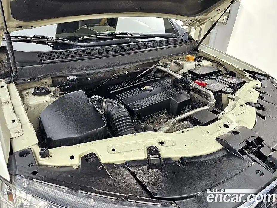 Chevrolet Captiva 2012 2.0 Автомат в Москве № 1190218, фото 6