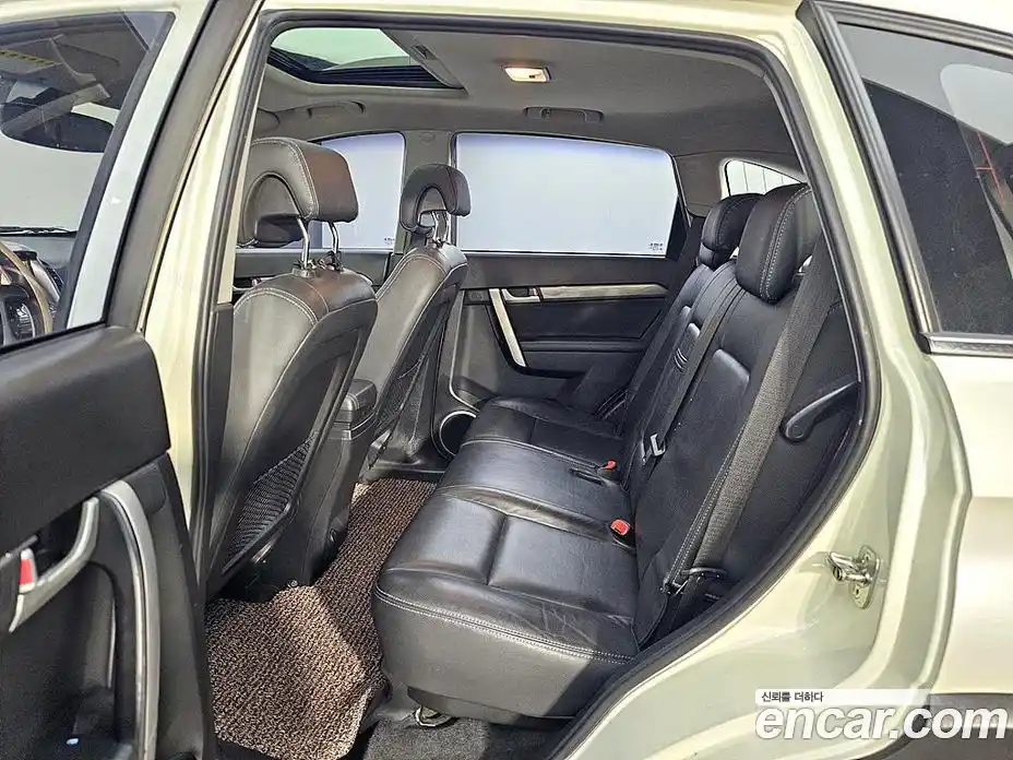 Chevrolet Captiva 2012 2.0 Автомат в Москве № 1190218, фото 9