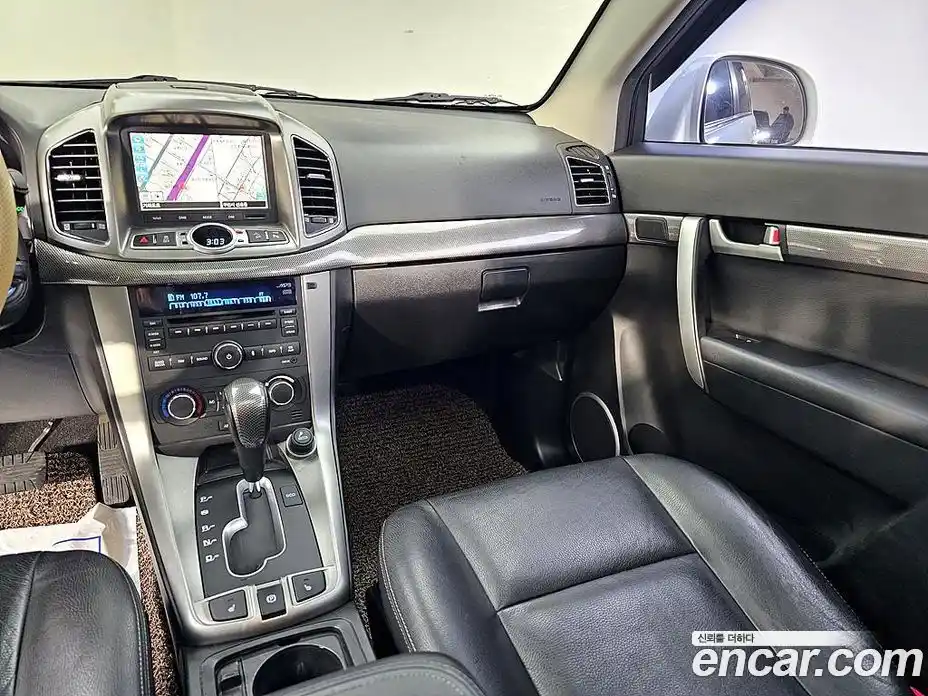 Chevrolet Captiva 2012 2.0 Автомат в Москве № 1190218, фото 10
