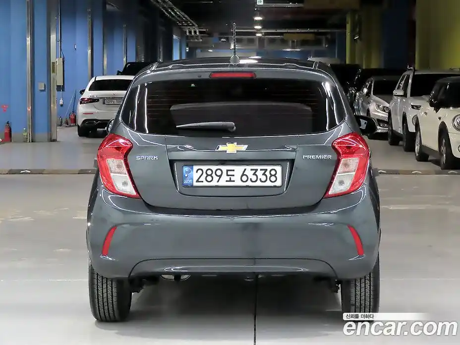 Chevrolet Spark 2022 1.0 Автомат в Москве № 1190334, фото 4