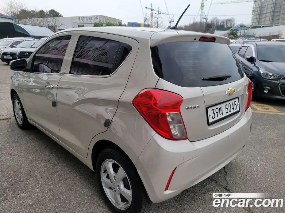 Chevrolet Spark 2017 1.0 Автомат в Москве № 1190382, фото 6