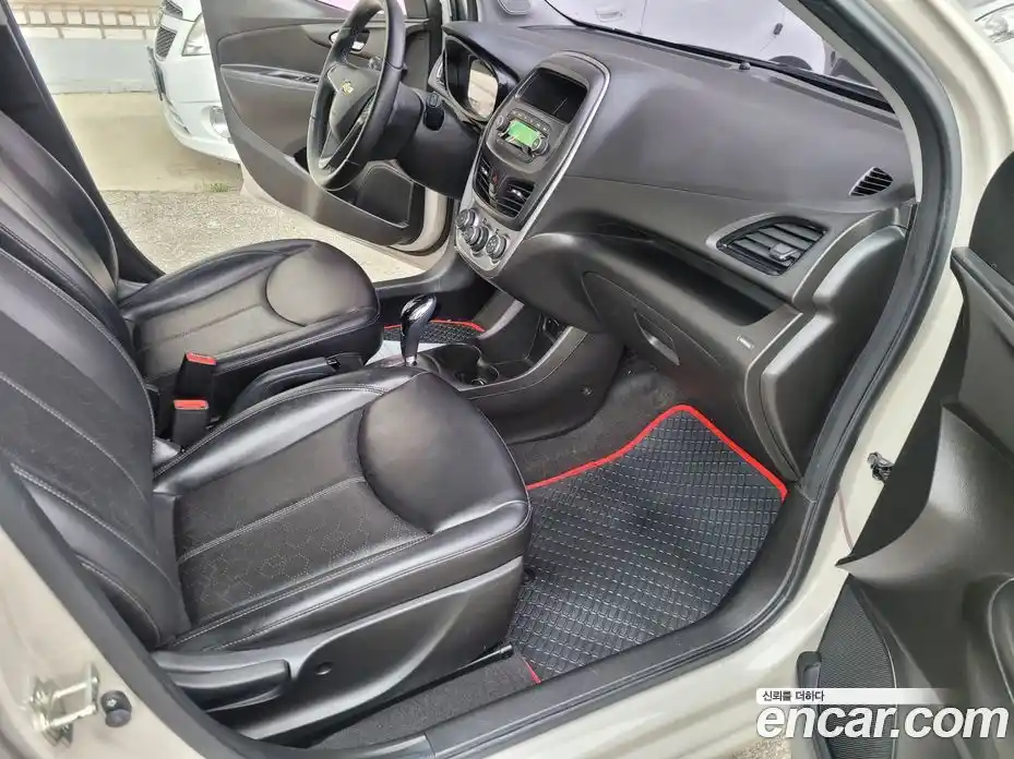 Chevrolet Spark 2017 1.0 Автомат в Москве № 1190382, фото 10