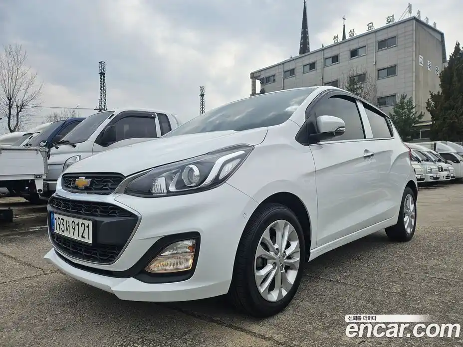 Chevrolet Spark 2022 1.0 Автомат в Москве № 1190385, фото 1