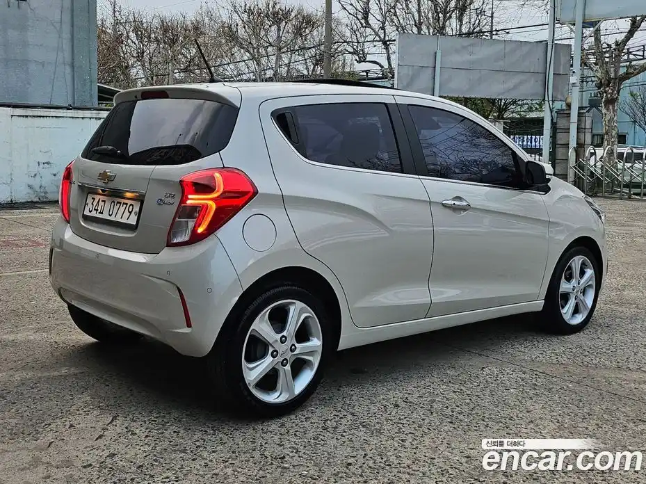 Chevrolet Spark 2016 1.0 Автомат в Москве № 1190515, фото 5