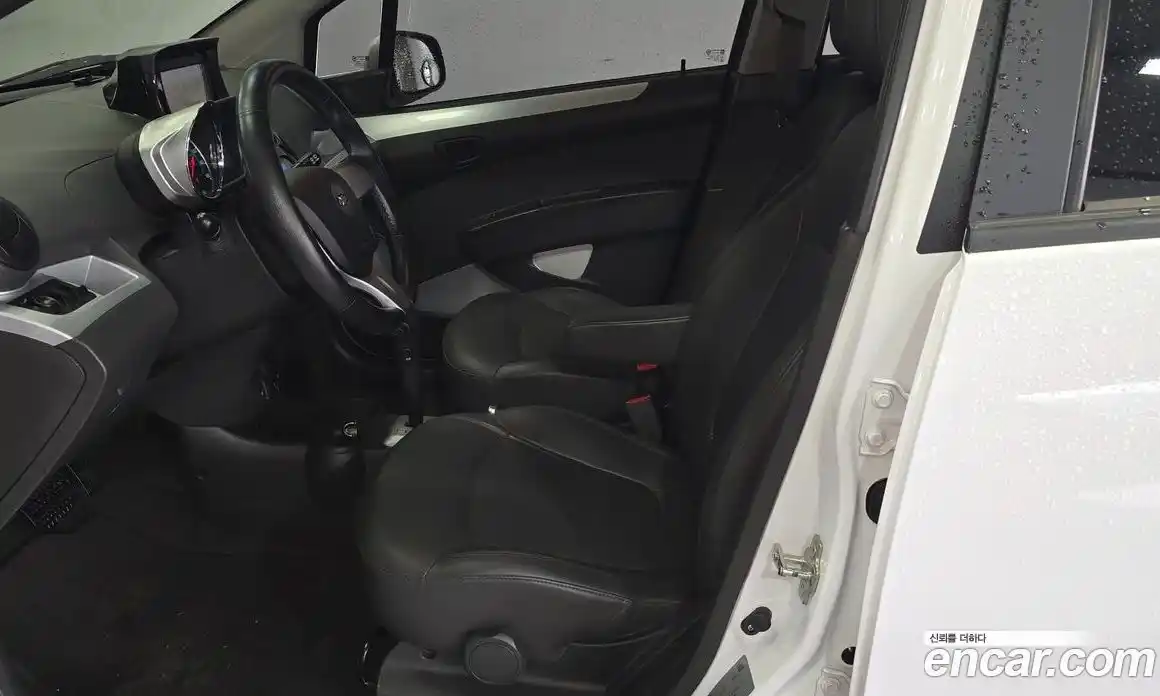 Chevrolet Spark 2014 1.0 Автомат в Москве № 1190556, фото 16