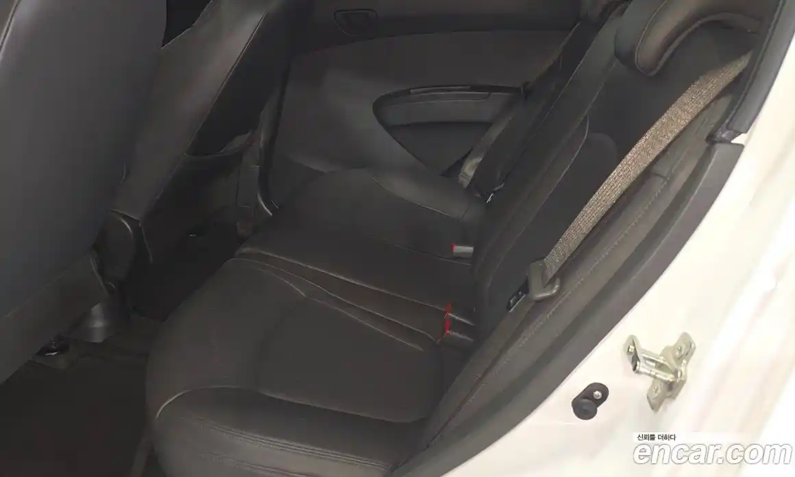 Chevrolet Spark 2014 1.0 Автомат в Москве № 1190556, фото 17