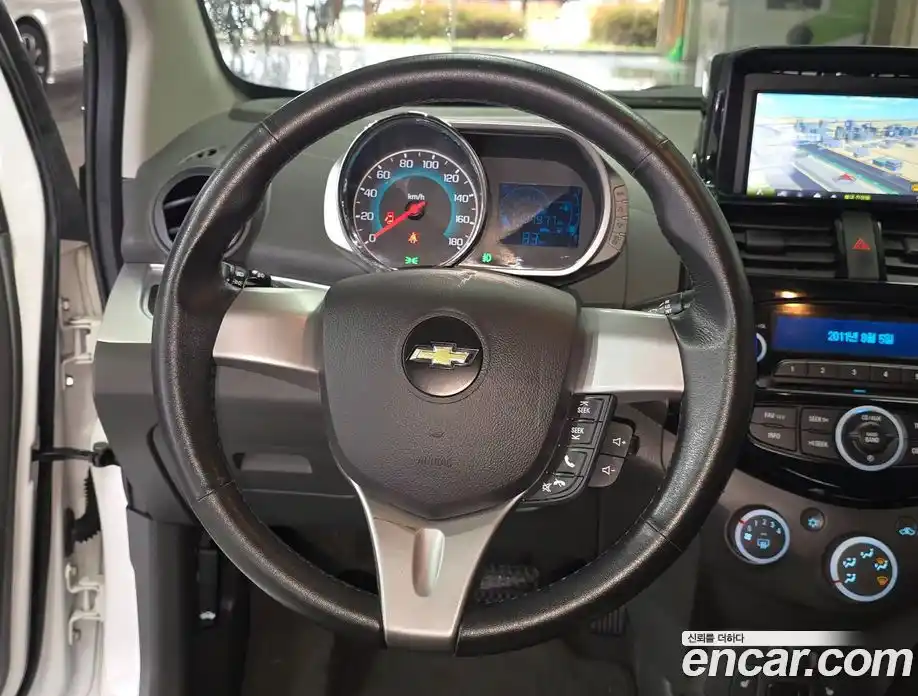 Chevrolet Spark 2014 1.0 Автомат в Москве № 1190556, фото 8