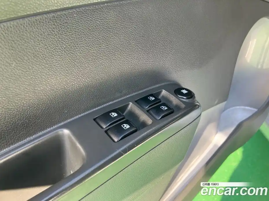 Chevrolet Spark 2011 1.0 Автомат в Москве № 1190561, фото 13