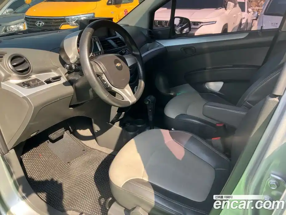 Chevrolet Spark 2011 1.0 Автомат в Москве № 1190561, фото 10