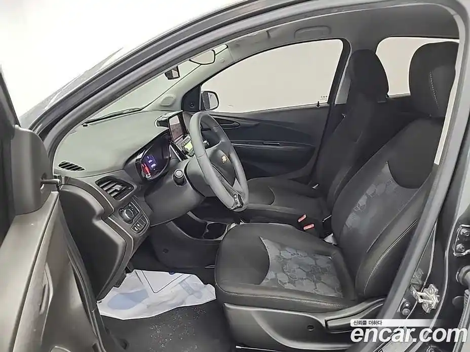 Chevrolet Spark 2018 1.0 Автомат в Москве № 1190567, фото 11