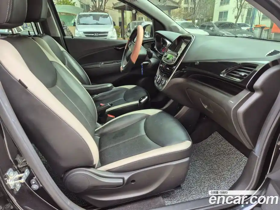 Chevrolet Spark 2016 1.0 Автомат в Москве № 1190582, фото 19