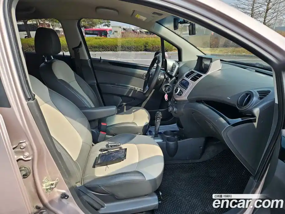 Chevrolet Spark 2012 1.0 Автомат в Москве № 1190588, фото 12