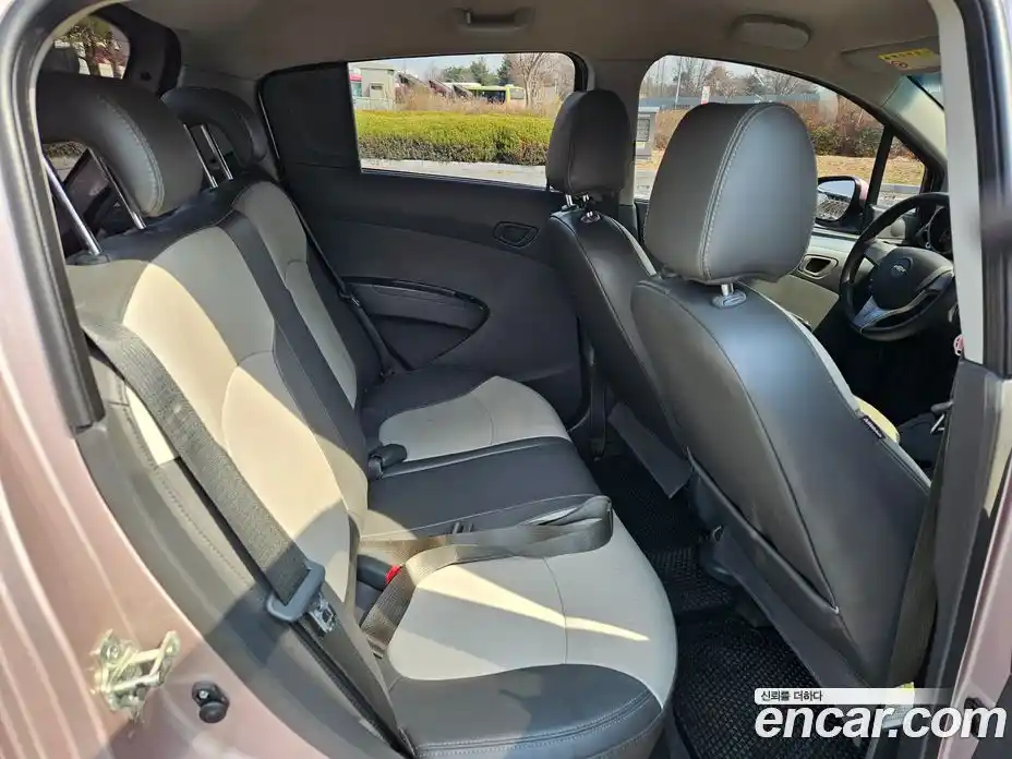 Chevrolet Spark 2012 1.0 Автомат в Москве № 1190588, фото 13