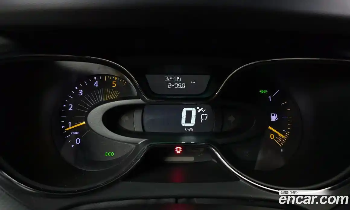 Renault QM3 2015 1.5 гидро в Москве № 1190770, фото 8