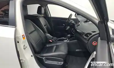 Renault SM3 2010 2.0 гидро в Москве № 1190868, миниатюра 12