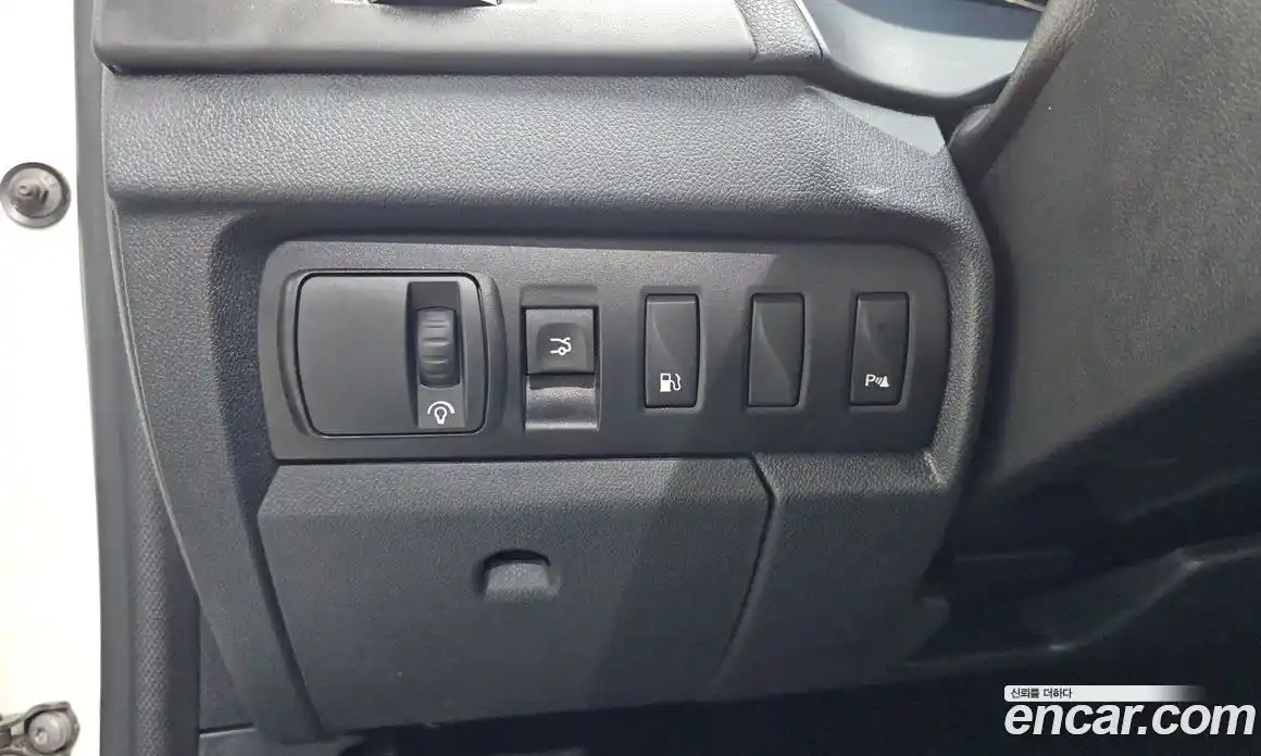Renault SM3 2010 2.0 гидро в Москве № 1190868, фото 14
