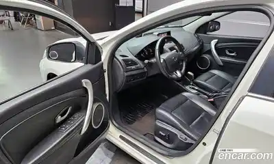 Renault SM3 2009 1.6 гидро в Москве № 1191056, миниатюра 10