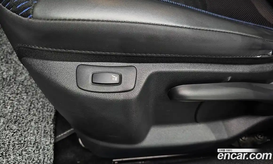 Renault QM3 2017 1.5 гидро в Москве № 1191129, фото 18