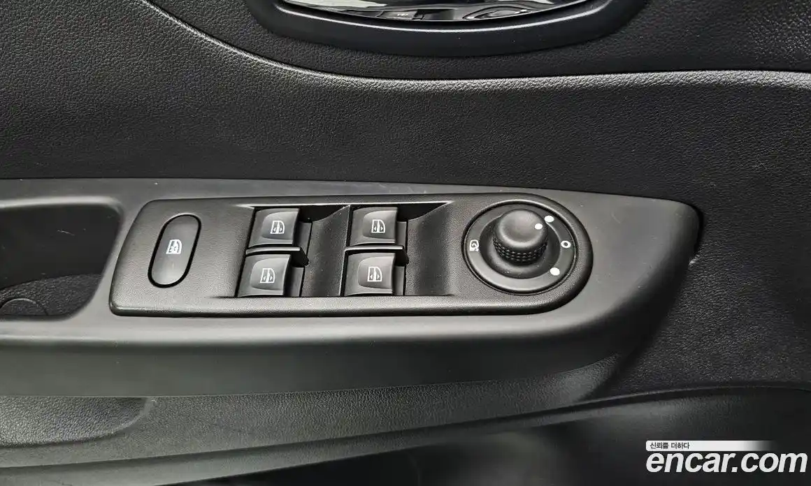 Renault QM3 2017 1.5 гидро в Москве № 1191129, фото 19