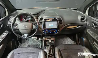 Renault QM3 2017 1.5 гидро в Москве № 1191129, миниатюра 7